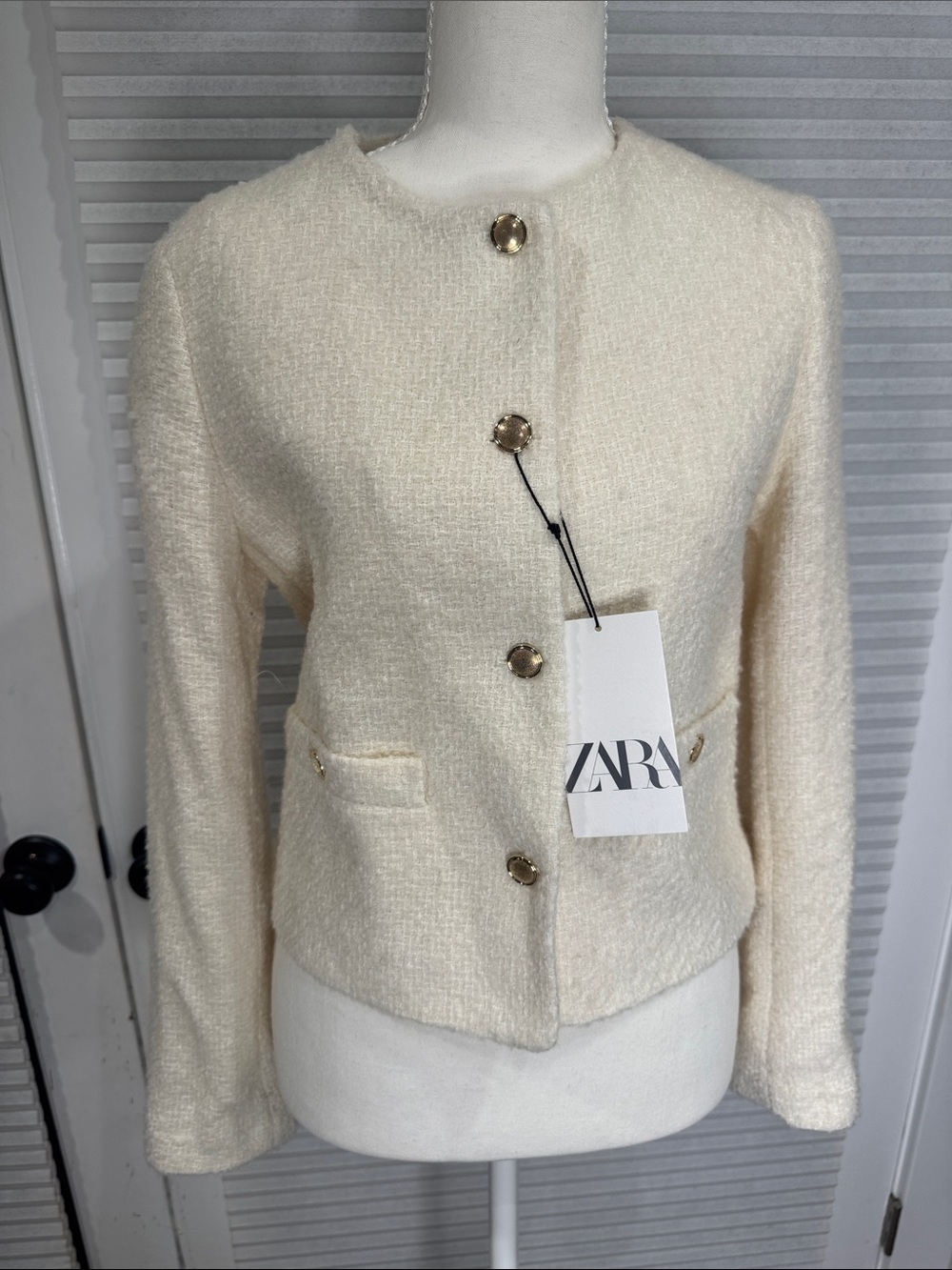 Zara Cream Bouclé Collarless Jacket with Gold Buttons CB0871